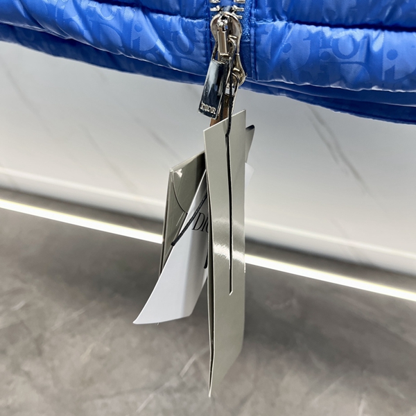 ハイクオリティダウンジャケット全体デザイン